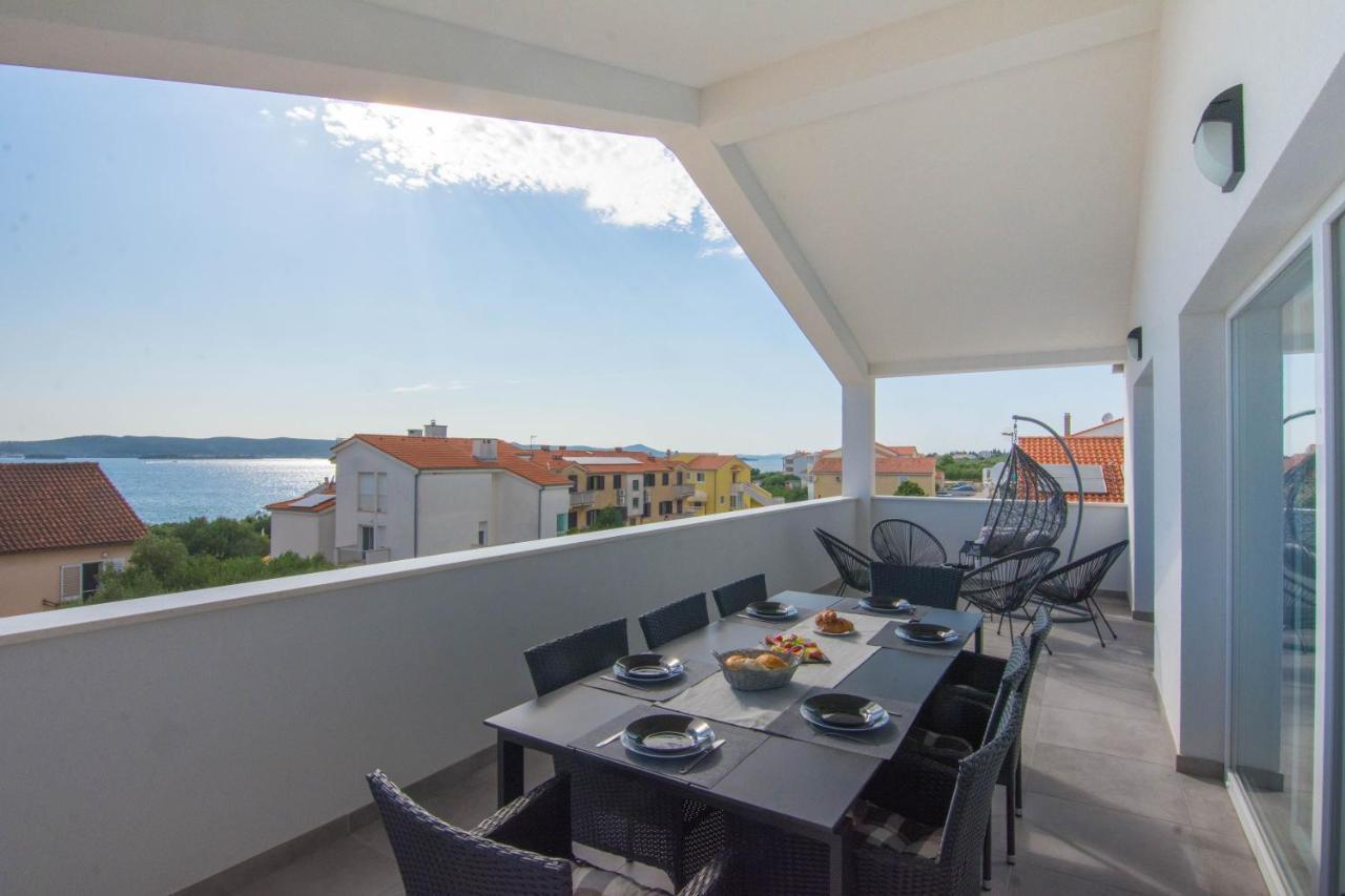 Stina Lägenhet Biograd Na Moru Exteriör bild