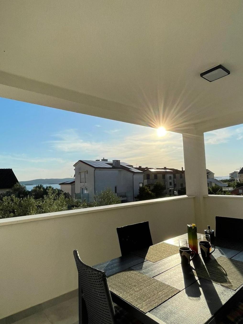 Stina Lägenhet Biograd Na Moru Exteriör bild