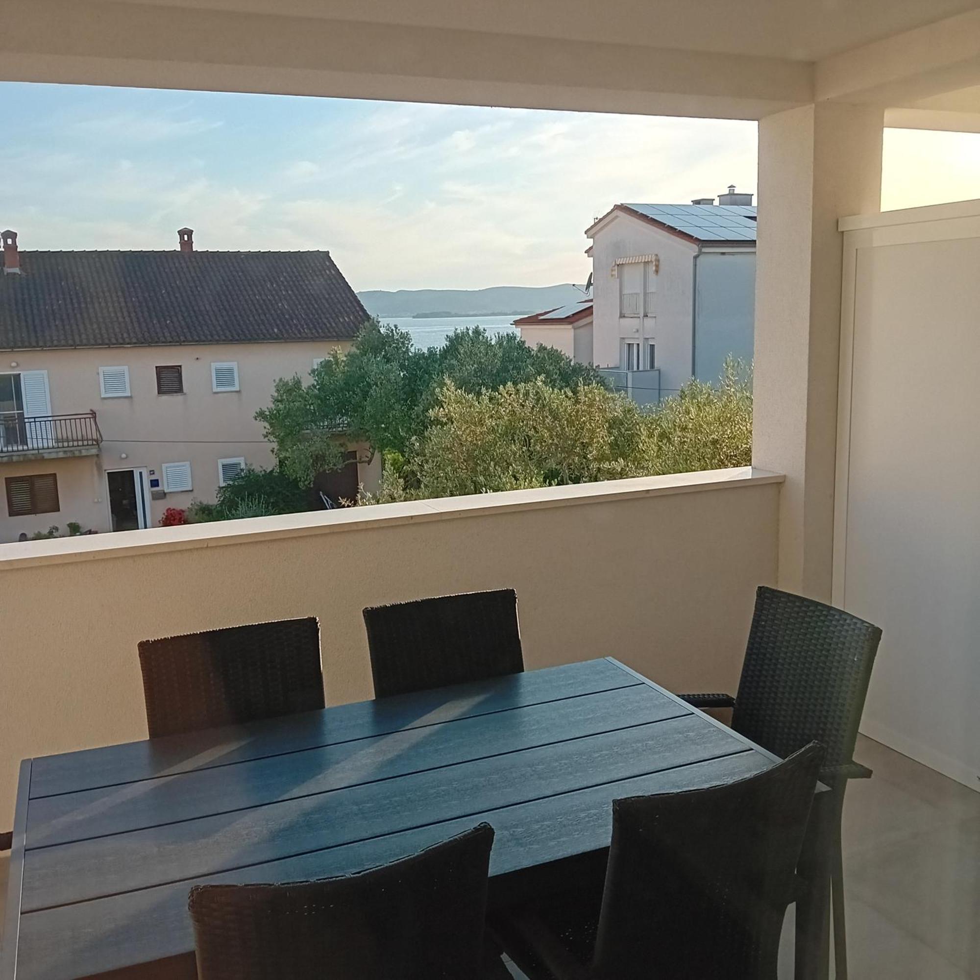 Stina Lägenhet Biograd Na Moru Exteriör bild